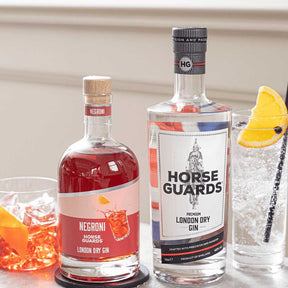 Gin Lover Gift Set - London Dry Gin and Negroni cocktail